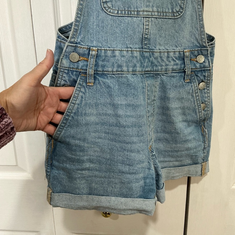 🖤 BDG Denim Overall Shorts - 00 / 24 - Picture 3 of 6